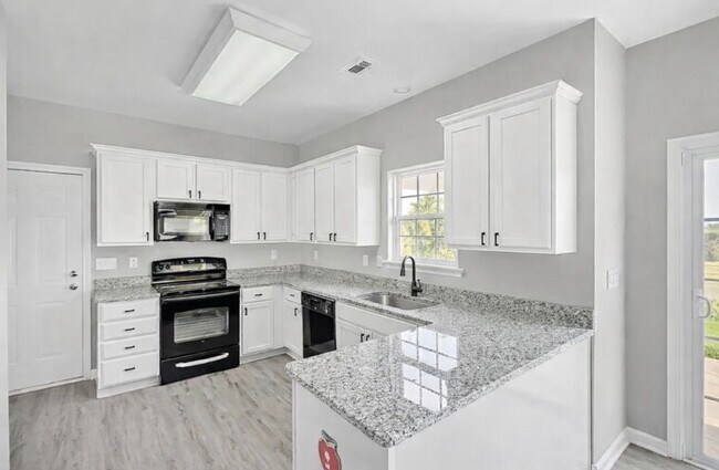 Photo - 712 E Camelton Dr