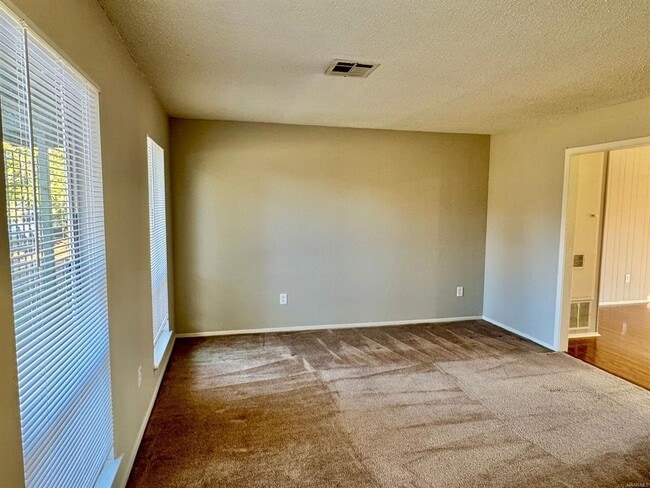 Photo - 6204 Lycoming Rd