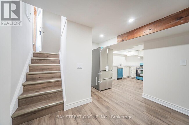 Photo - 538 Queens Dr