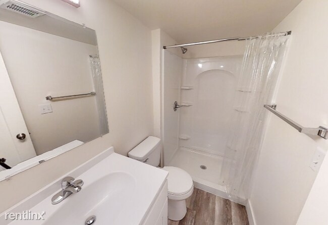 Photo - 943 Dewey Ave Unit 1