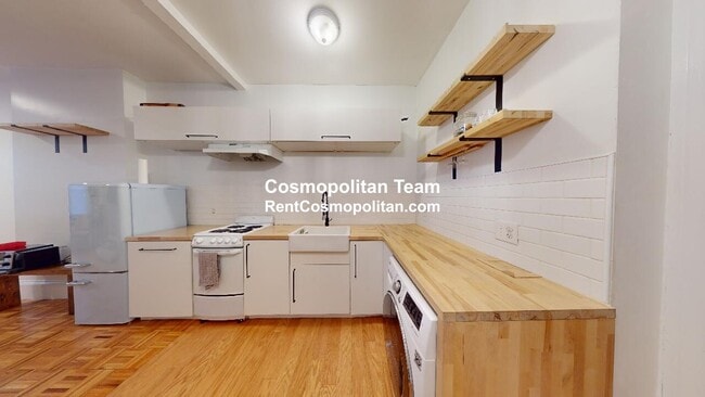 Photo - 210 Washington Ave Unit 2