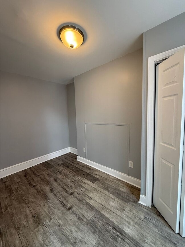 Photo - 103 Taylor St