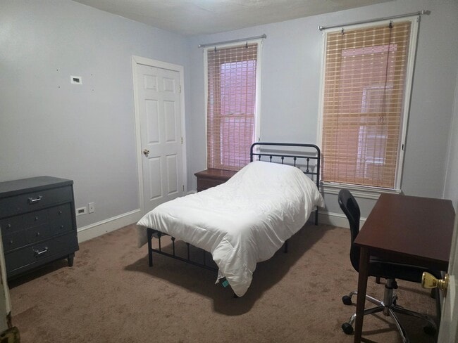 Photo - 546 N 3rd St