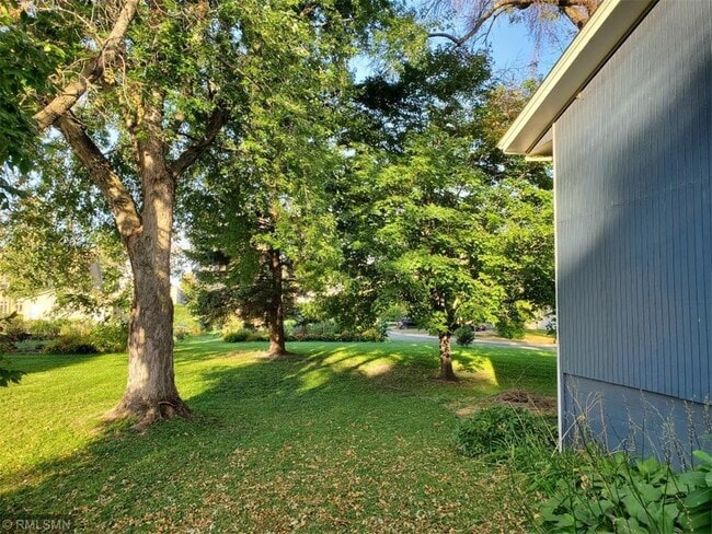 Photo - 2117 Fern Ln