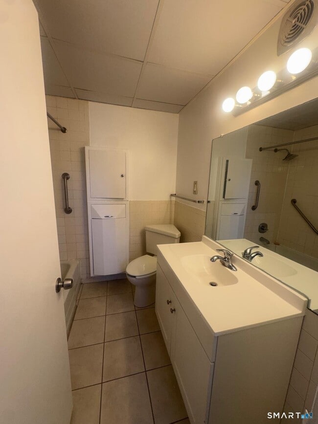 Photo - 190 Birdseye St Unit a9