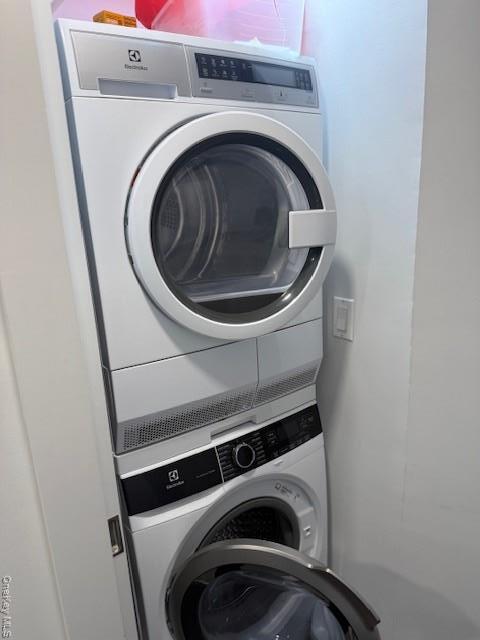 Photo - 21-41 71st St