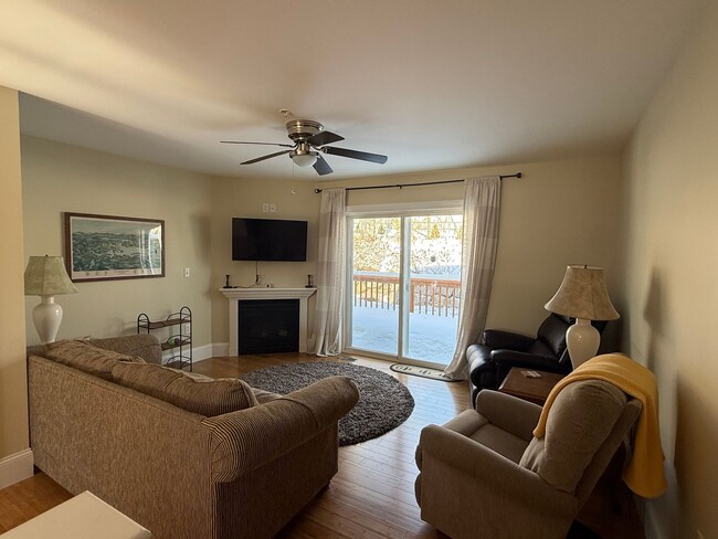 Photo - 2 bedroom condo near Weirs Beach