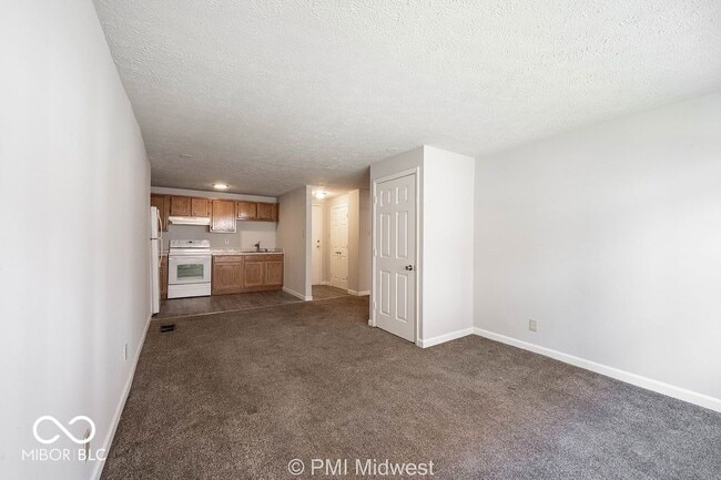 Photo - 3736 N Meridian St Unit 3