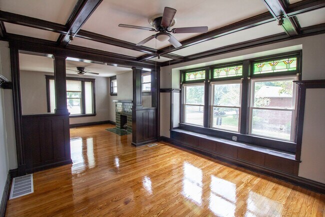 Photo - 4247 Grace Ave Unit 4247