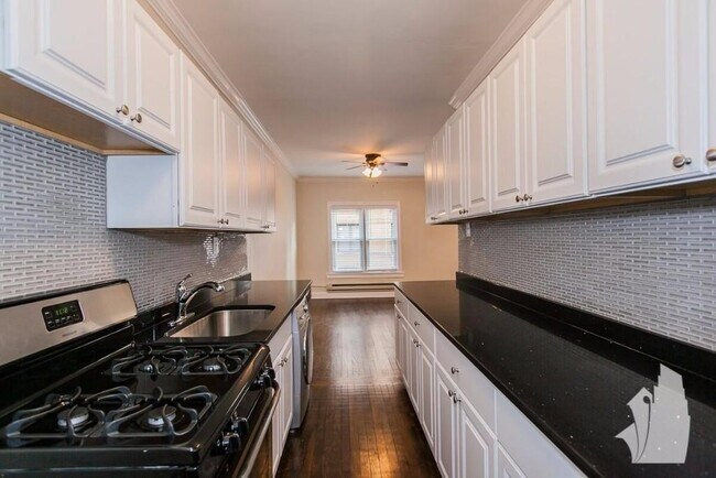 Photo - 706 W Roscoe St Apartamentos Unidad 724-732-3N