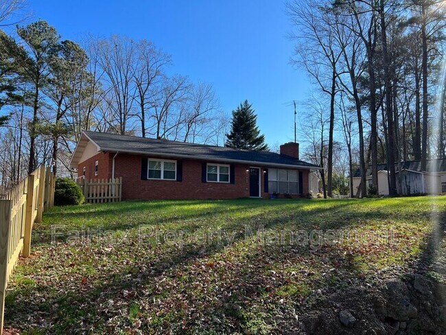 Photo - 6904 Baywood Dr