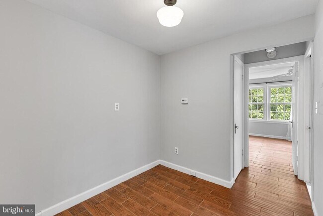 Photo - 702 S Arlington Mill Dr Unit 304