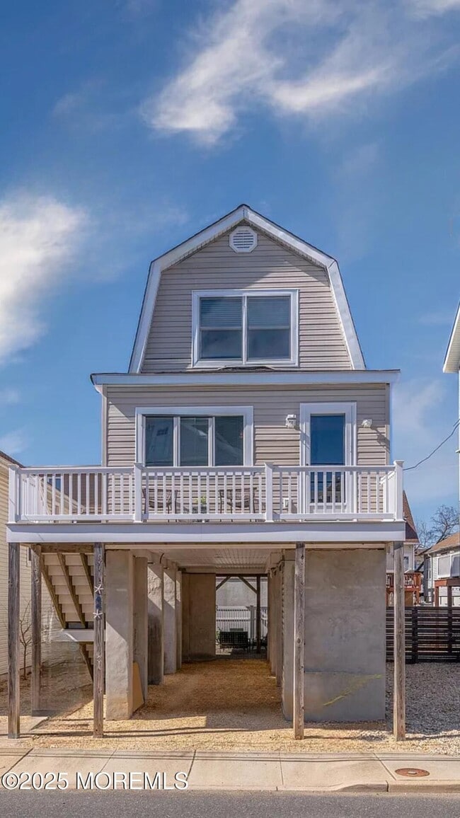 Building Photo - 46 Barberie Ave Rental