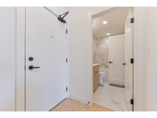 Photo - 19953-19976 76 Ave Unit 106