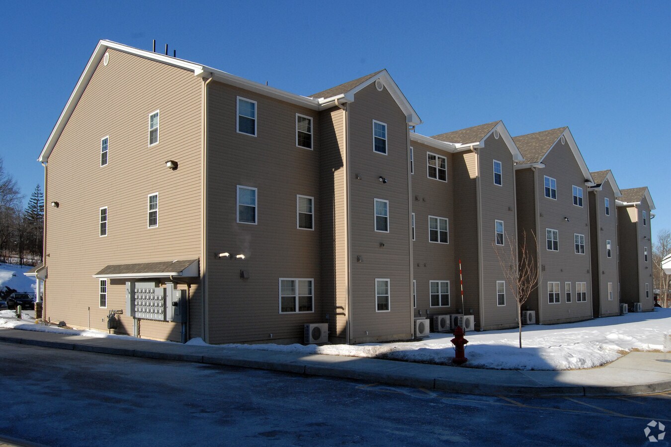 Photo - Oakridge Apartments