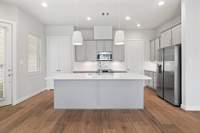 Building Photo - 5911 Jasper Jones Wy Rental