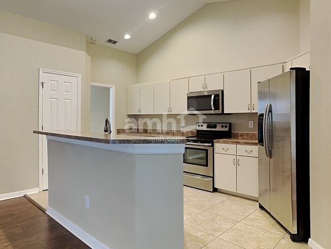 9302 Dresden Pl