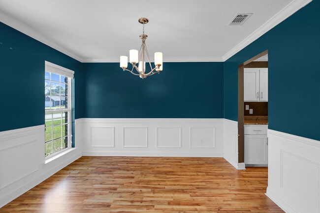 Photo - 721 Highgrove Ct