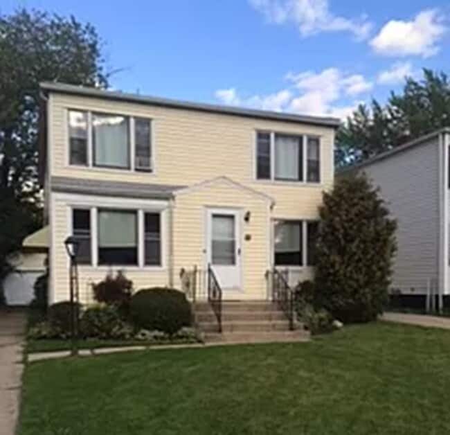 Building Photo - 4067 Harlem Rd Unit Bottom