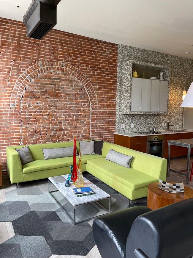 Living Area - 412 Delaware St Unit 207