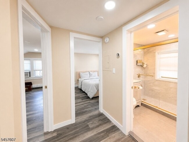 936 Stuyvesant Ave.