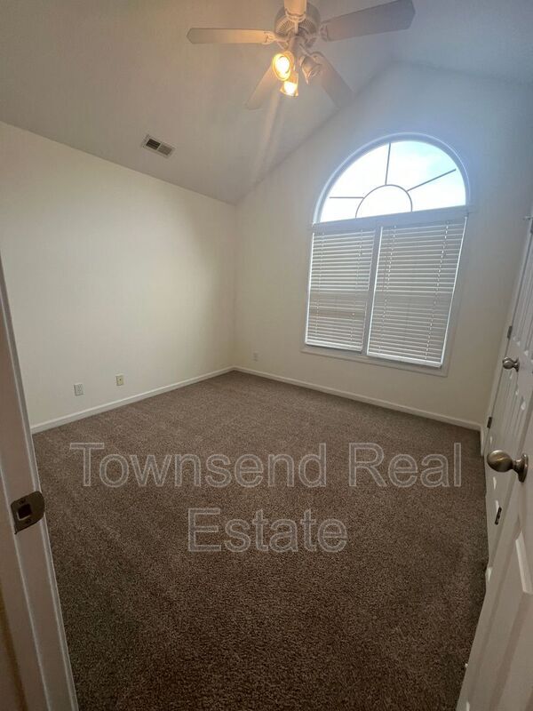 Photo - 376 Tennessee Walker Dr