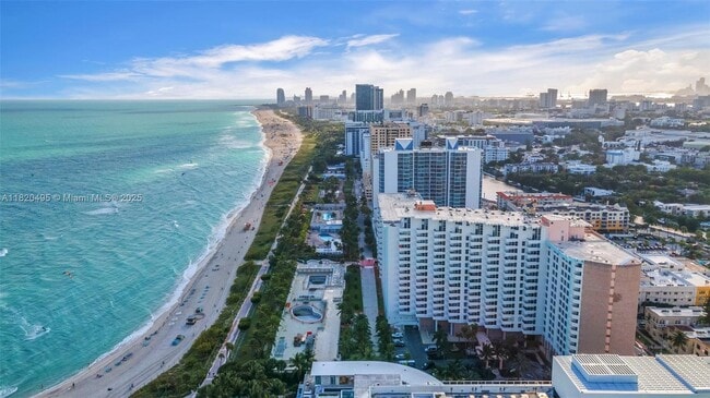 Photo - 2899 Collins Ave Unidad 702 Rental