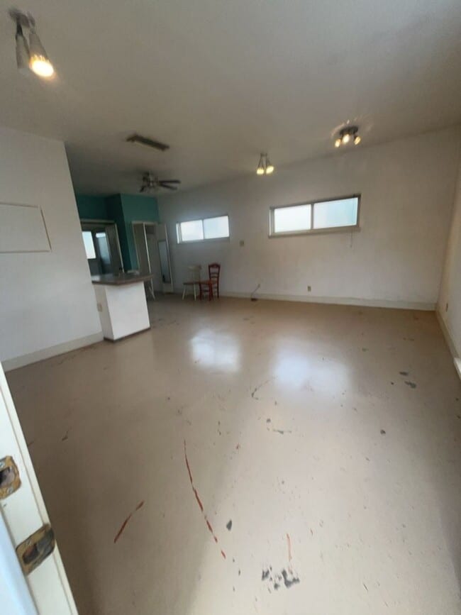 Photo - 1313 Girard Blvd SE