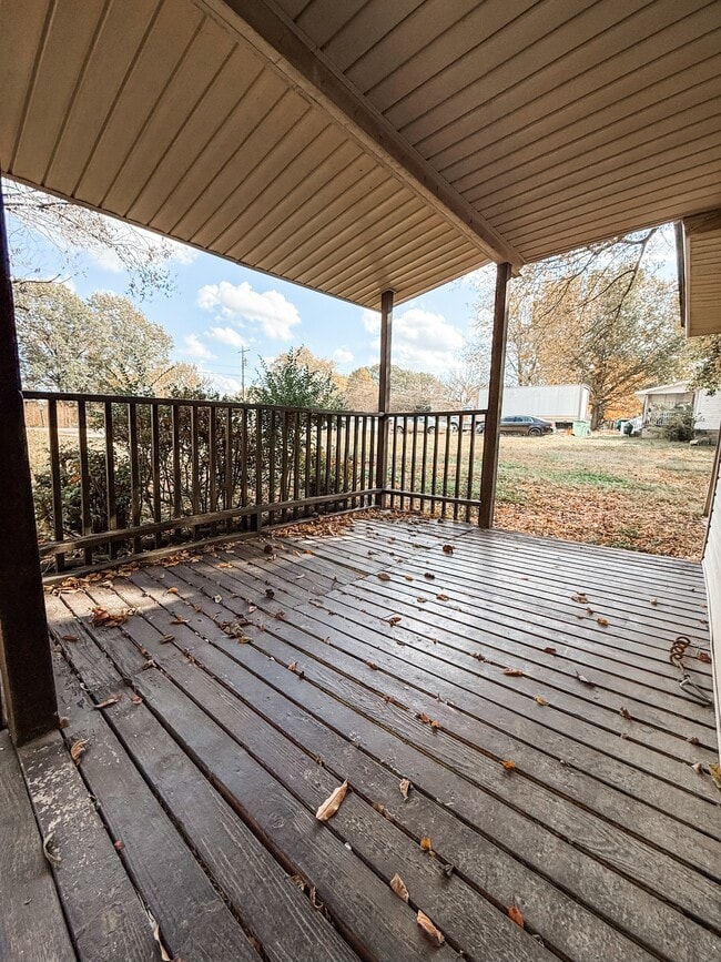 Photo - 141 Fannie Dr