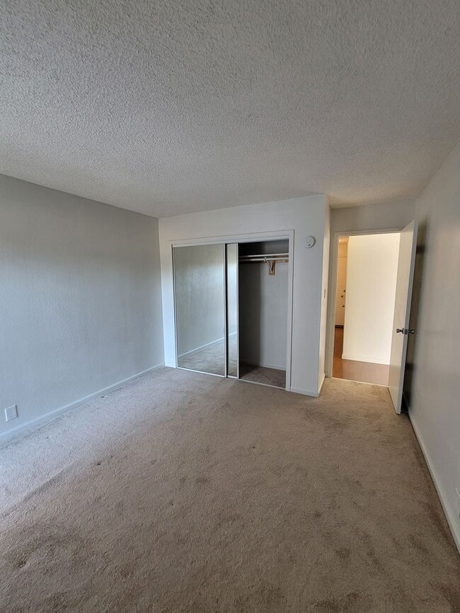 Photo - Spacious & Modern 1 Bedroom Condo