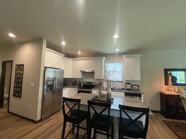 Photo - 4310-4312 N Centennial Ln