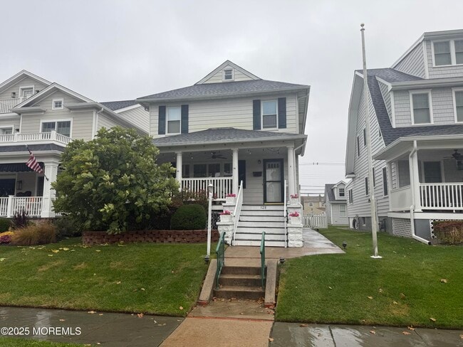 Building Photo - 128 Woodland Ave