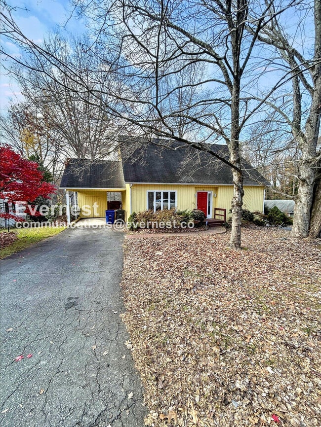 Building Photo - 57 Carrisbrooke Ln