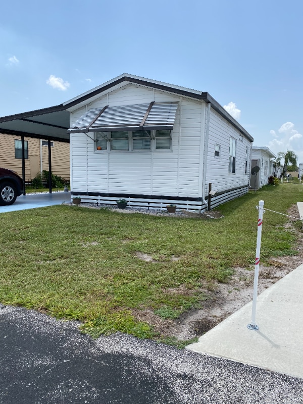 Photo - 1101 W Commerce Ave