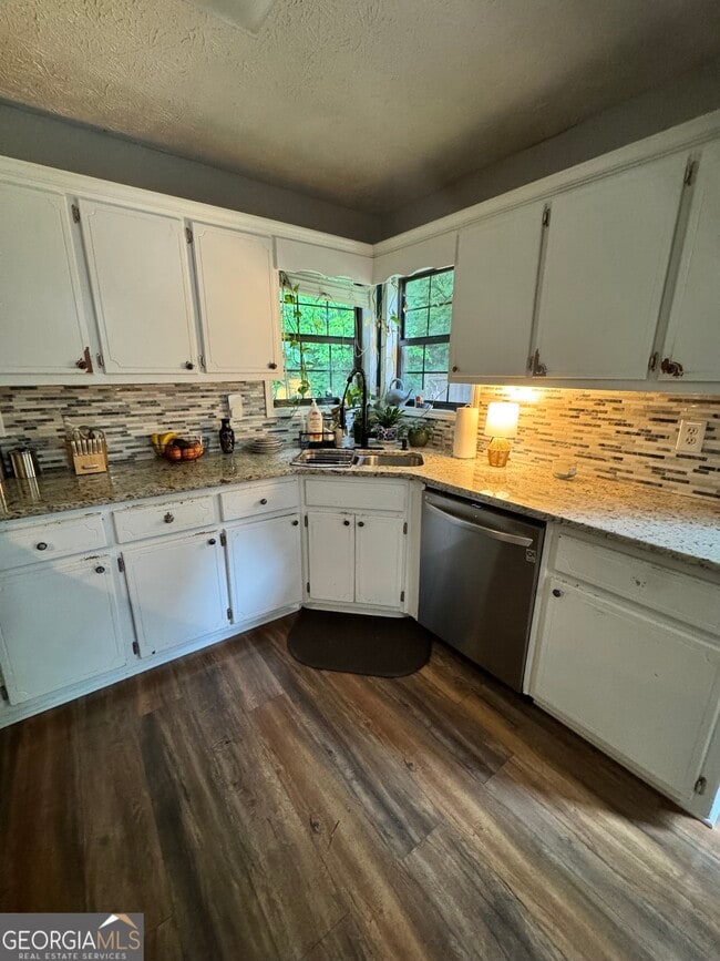 Photo - 4330 Falcon Crest Dr