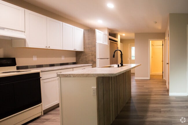 Building Photo - 3 Sawdey Rd Unit Newly Remodeled 1 BR Rental