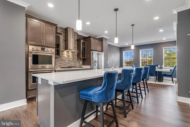 Photo - 7806 Johnnycake Rd