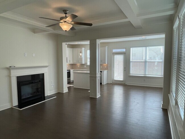 Photo - Townhouse in the Lovely Townes of Auburn