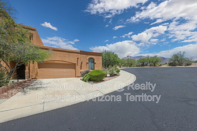 Photo - 665 E Weckl Pl