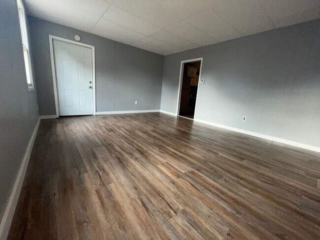 Photo - 159 Main St Unit 1