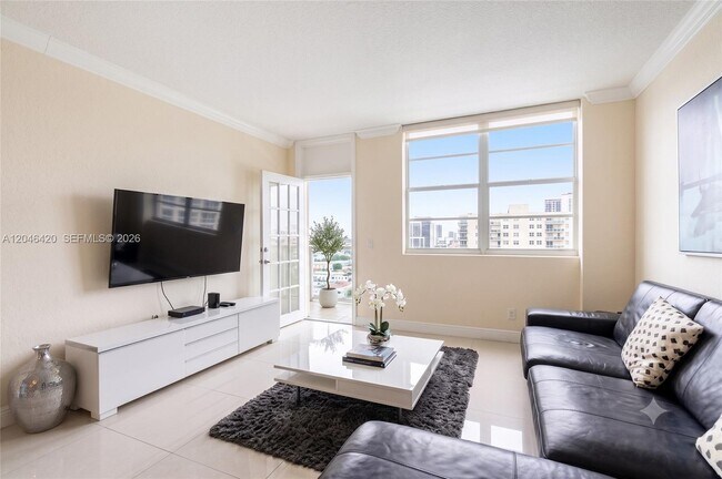 Photo - 19370 Collins Ave Unit 6