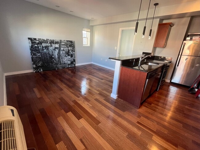 Photo - 1512 Marion St NW Unit 302