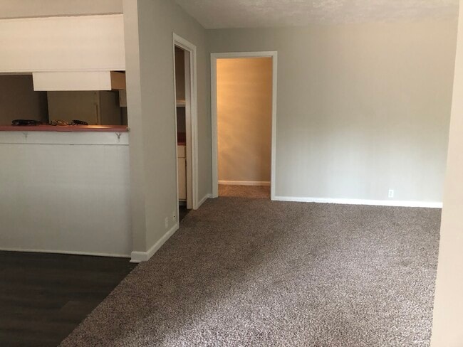 Holly Apartments