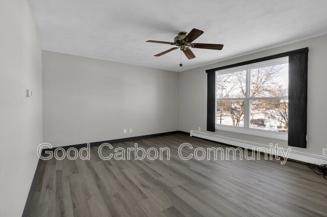 Building Photo - 1190 Orchard Park Rd Unit 9