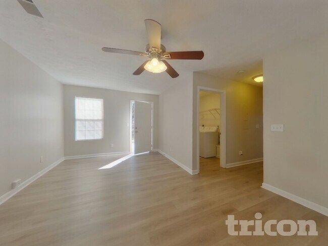 Photo - 6238 Leverett Dr