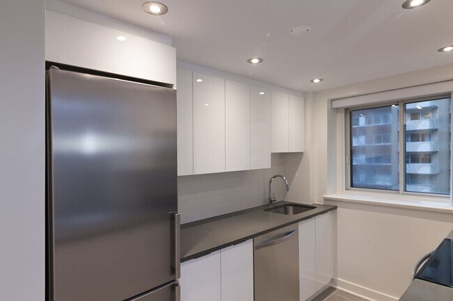 Photo - Drummond Plaza