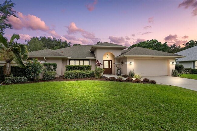Photo - 2167 SW Danforth Cir House