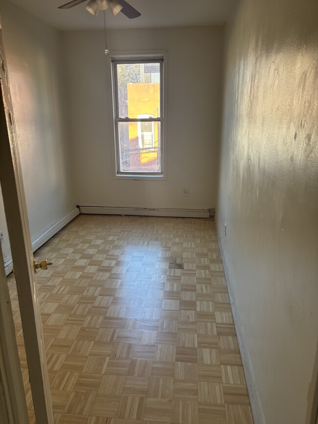 Photo - 201 E 51st St Unit Apt 2