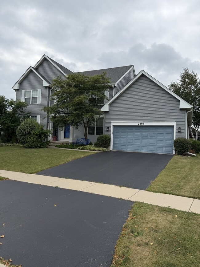 Photo - 209 Rogers Way