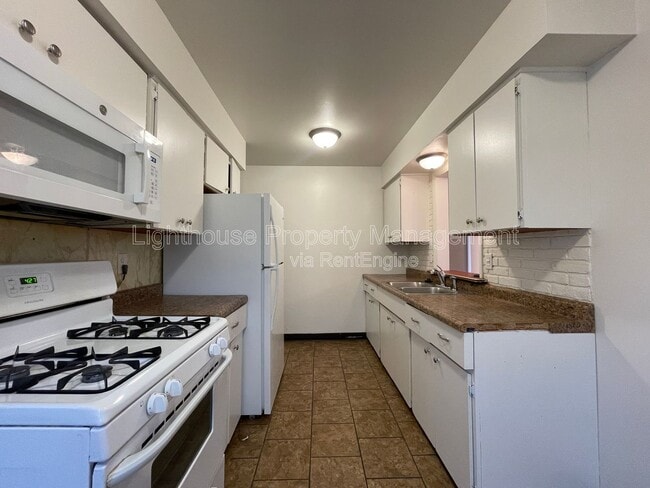 Photo - 1471 Brookmark St SE